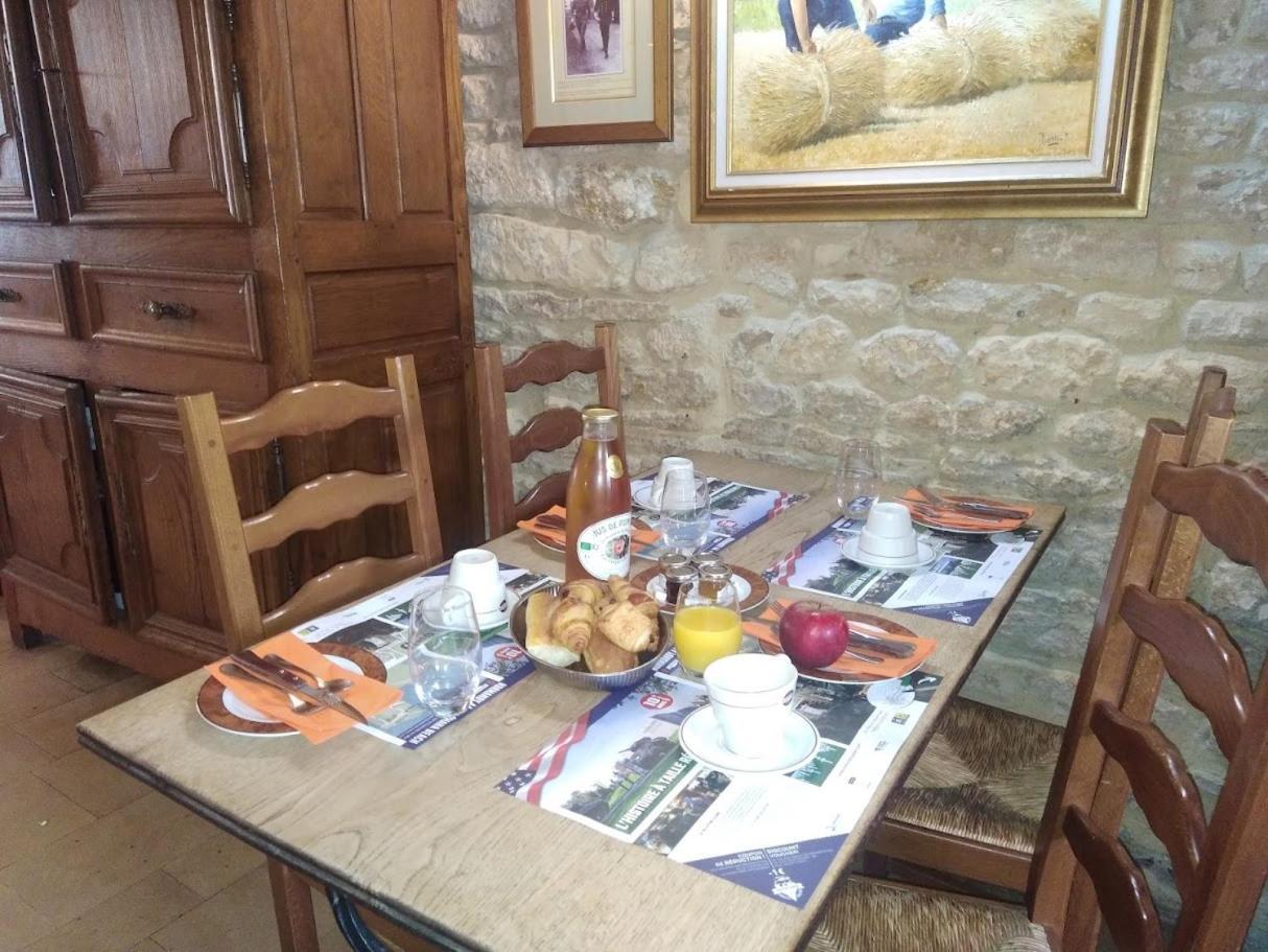 Hostellerie Saint Martin Creully sur Seulles Exterior foto