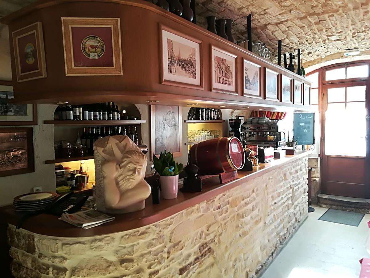 Hostellerie Saint Martin Creully sur Seulles Exterior foto