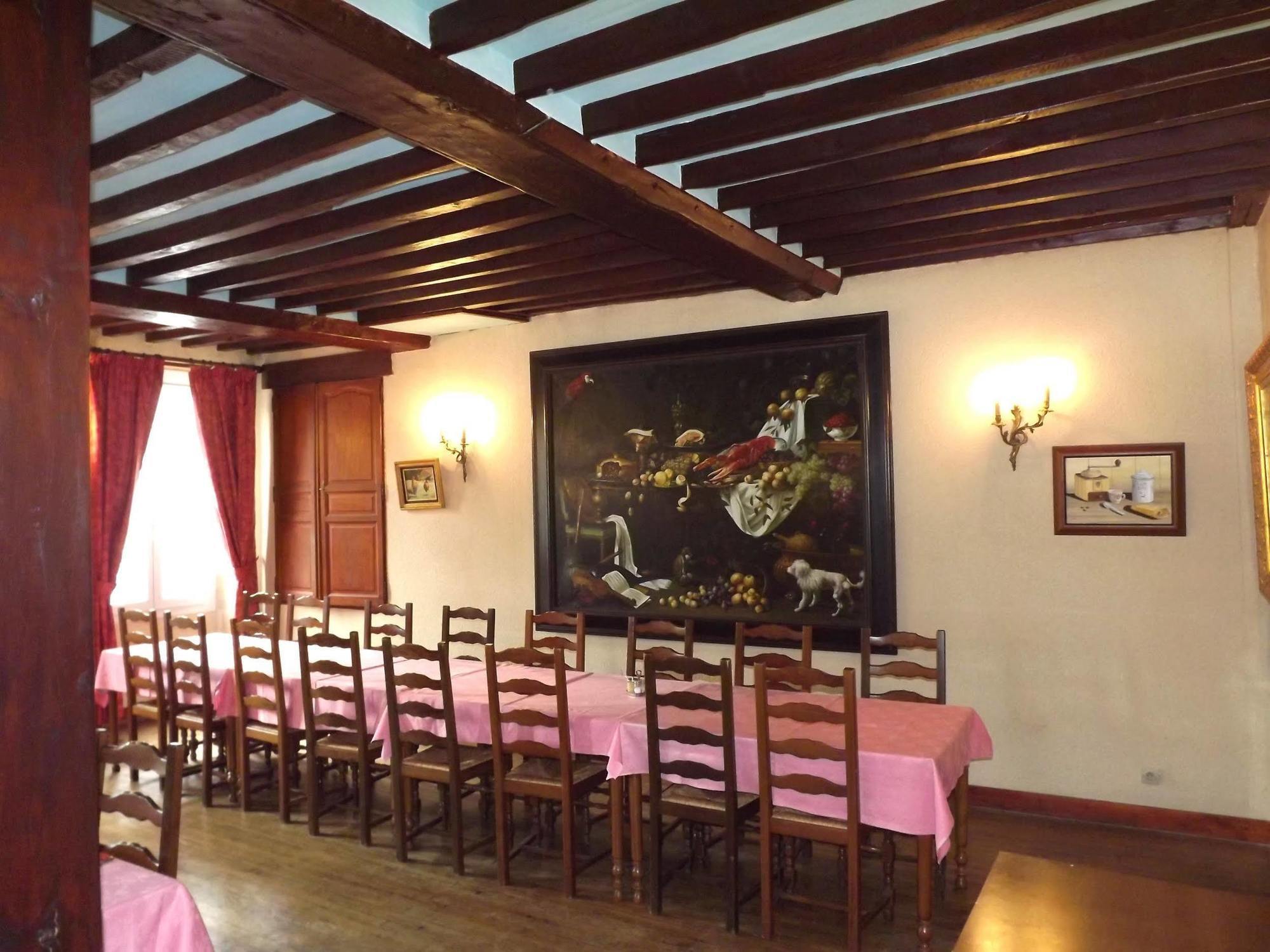 Hostellerie Saint Martin Creully sur Seulles Exterior foto